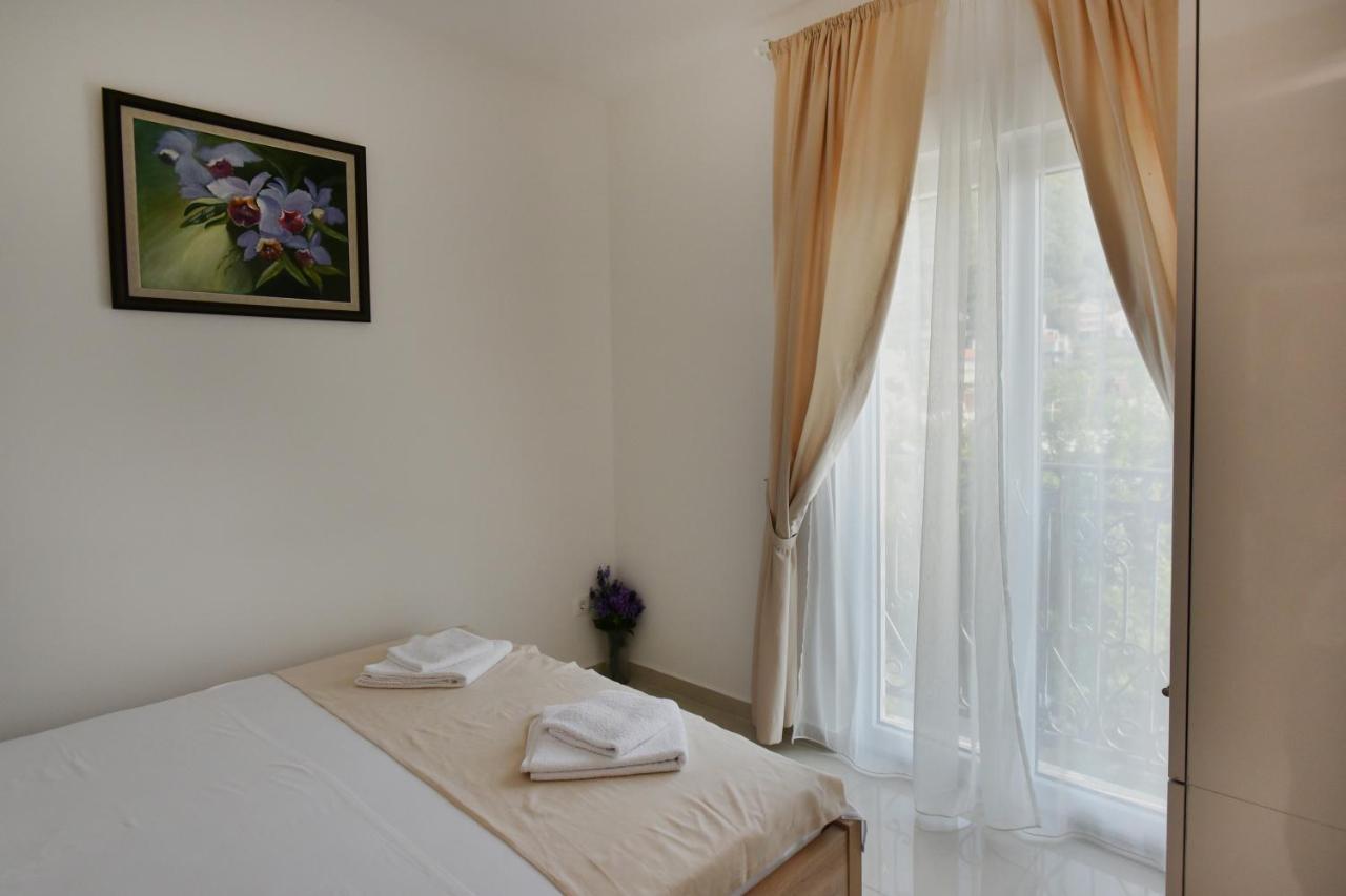 Villa Julia Baošići エクステリア 写真
