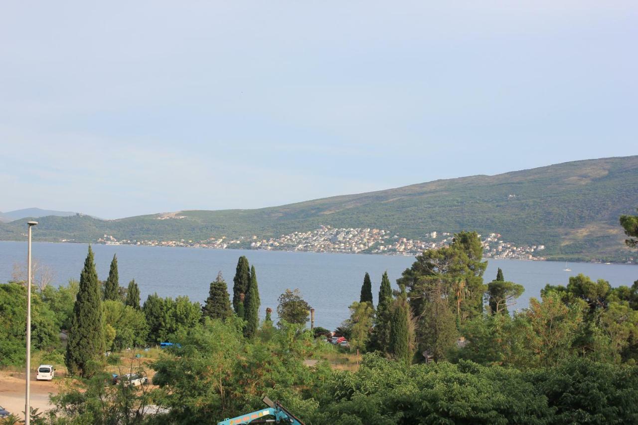 Villa Julia Baošići エクステリア 写真